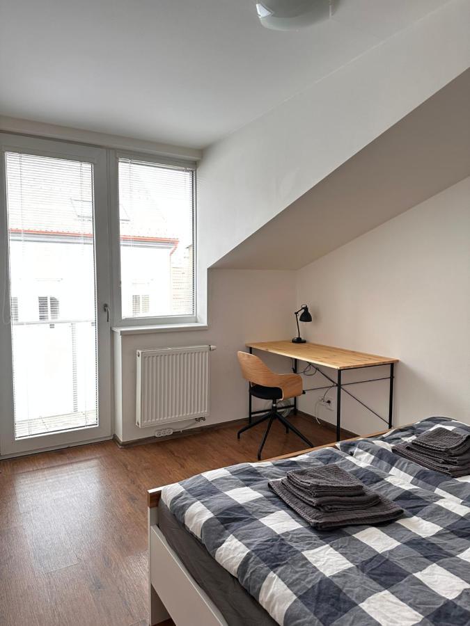 Apartman Ab Kryte Parkovani Zdarma Ceske Budejovice Exterior foto